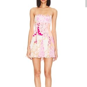 Riviera Mini Dress in Medallion in Medallion Multi
MAJORELLE